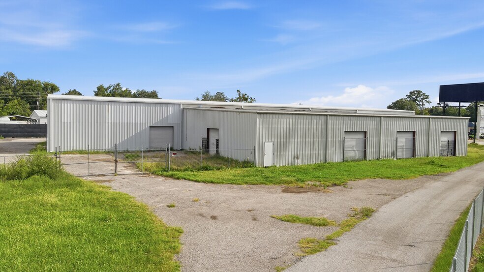 More Photos Of 619 Cassat Ave, Jacksonville Warehouse For Lease
