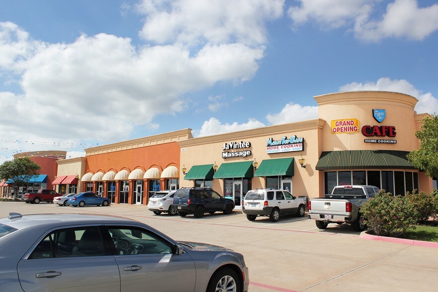 More Photos Of 6801 Rufe Snow Dr, Watauga Unknown For Lease