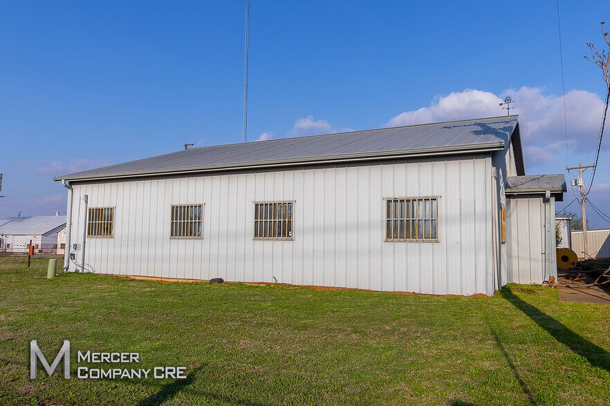 More Photos Of 340 S Eckroat St, Oklahoma City Unknown For Lease