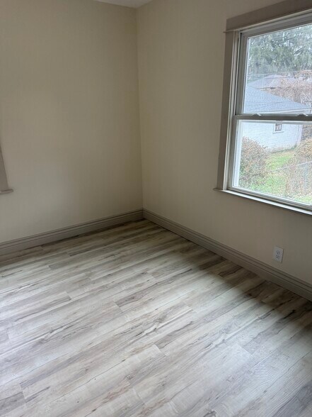 More Photos Of 128 E Bruce Ave, Dayton Multifamily For Sale