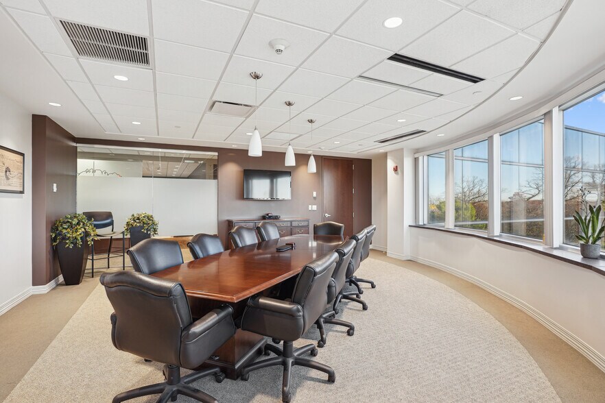 More Photos Of 48 S Service Rd, Melville Office For Lease