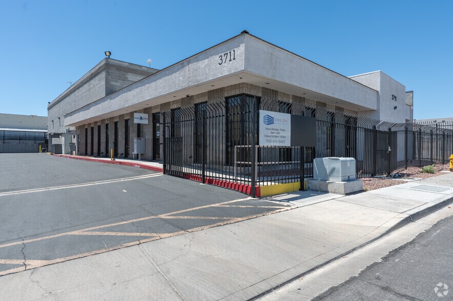 Primary Photo Of 3711 Regulus Ave, Las Vegas Warehouse For Lease