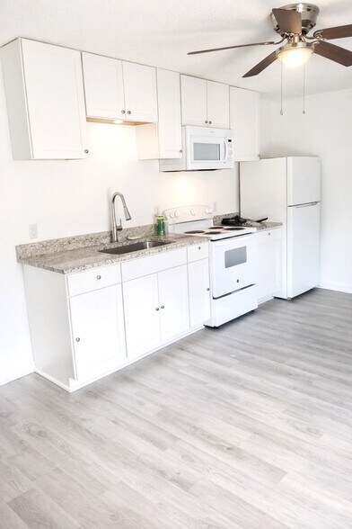 More Photos Of 2491 Russell St, Orangeburg Apartments For Sale
