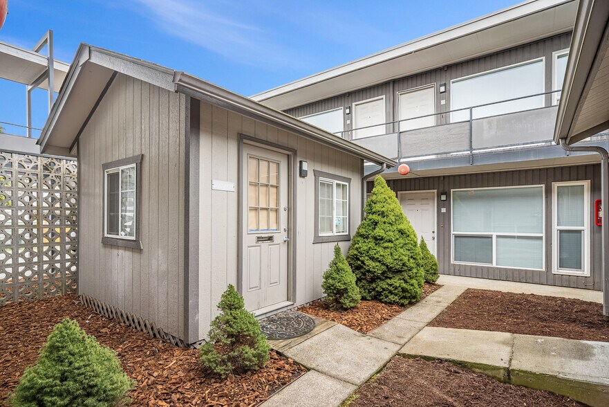 More Photos Of 5416 S M St, Tacoma Apartments For Sale