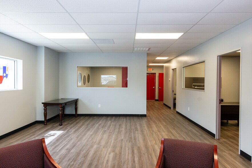 More Photos Of 6456 Cunningham Rd, Houston Industrial For Lease