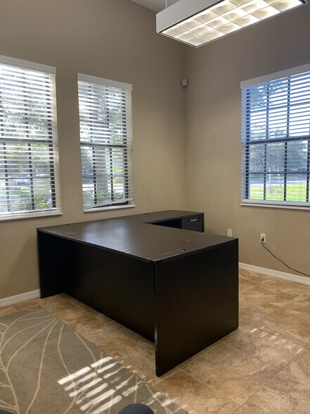More Photos Of 5225-5229 Office Park Blvd, Bradenton Office For Sale