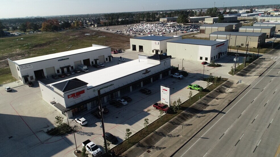 More Photos Of 930 FM 1960 Rd, Houston Freestanding For Lease
