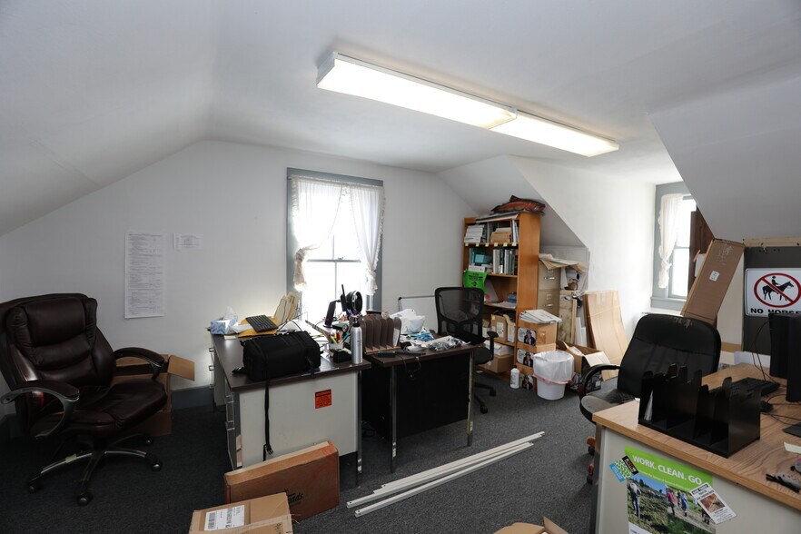 More Photos Of 43355 NY-28 Rt, Arkville Office Residential For Sale