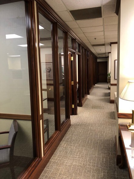 More Photos Of 934 3rd St, Alexandria Office Residential For Sale