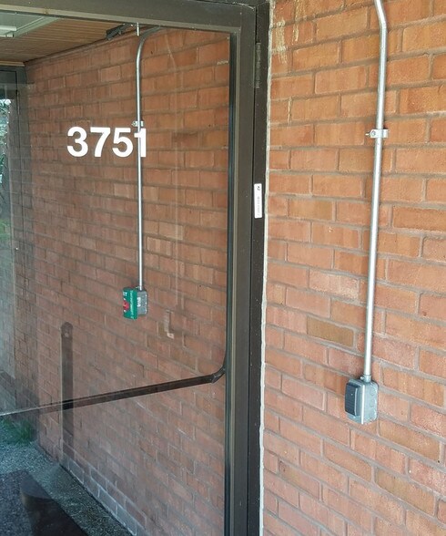 More Photos Of 3751 Pennridge Dr, Bridgeton Office For Sale