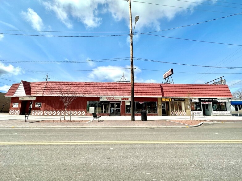 Primary Photo Of 740-750 E 185th St, Cleveland Storefront For Lease