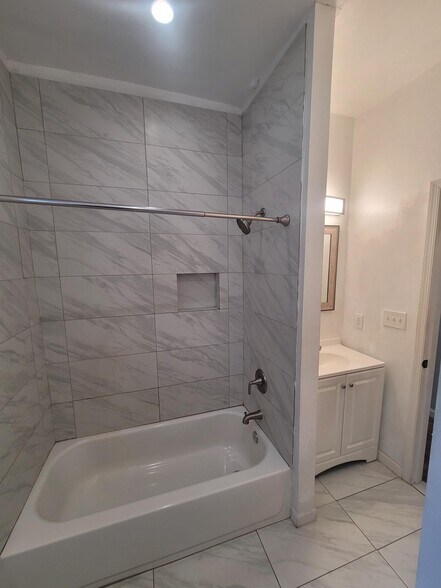 More Photos Of 2635 N Calvert St, Baltimore Apartments For Sale