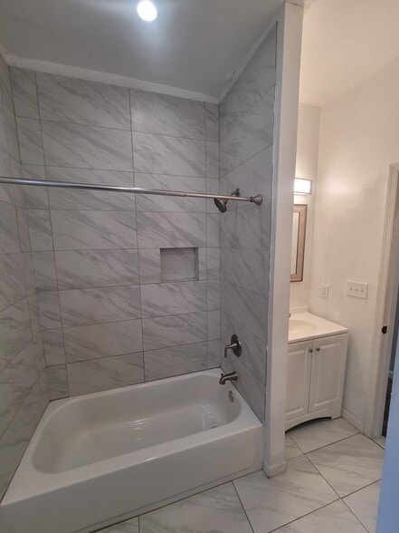 More Photos Of 2635 N Calvert St, Baltimore Apartments For Sale