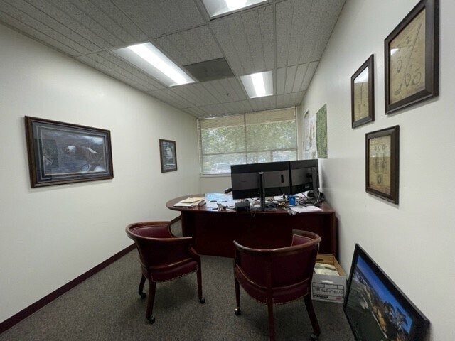 More Photos Of 190 S Orchard Ave, Vacaville Office For Lease