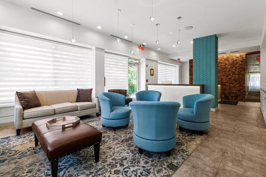 More Photos Of 2300 Chestnut Ave, Glenview Apartments For Sale