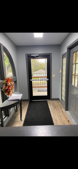 More Photos Of 108 N Ranson Rd, Greenwood Specialty For Sale