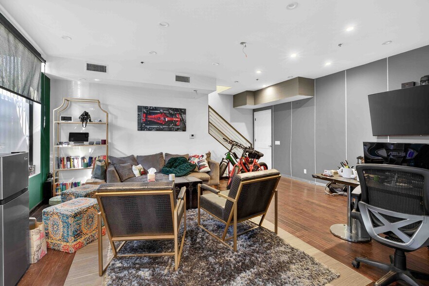 More Photos Of 1767 Standard Ave, Glendale Office For Lease