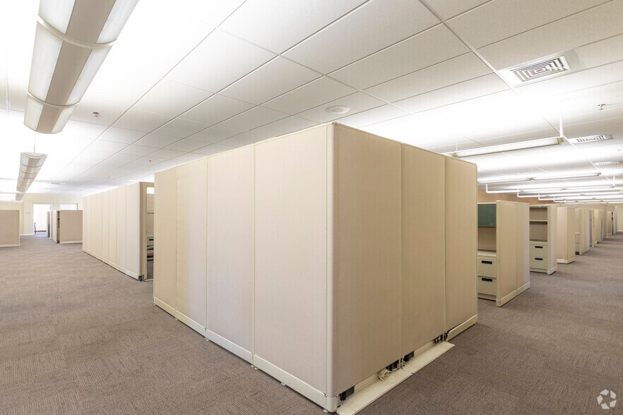 More Photos Of 920 Ridgebrook Rd, Sparks Office For Sale