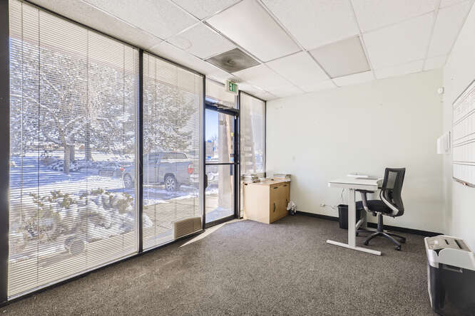 More Photos Of 5475 Peoria St, Denver Light Manufacturing For Sale