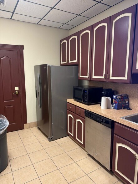 More Photos Of 19 N 5th St, Fort Smith Office For Lease