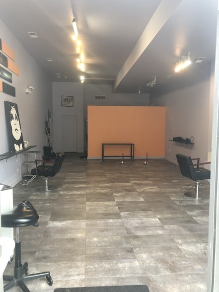 More Photos Of 5642 N Broadway St, Chicago Apartments For Lease