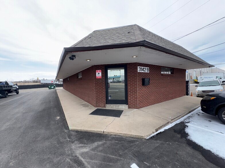 More Photos Of 3142 W Hampden Ave, Sheridan Warehouse For Sale