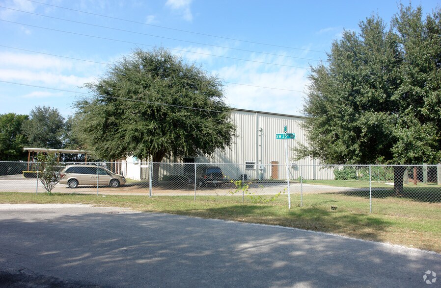 More Photos Of 3445 SW 6th St, Ocala Manufacturing For Lease