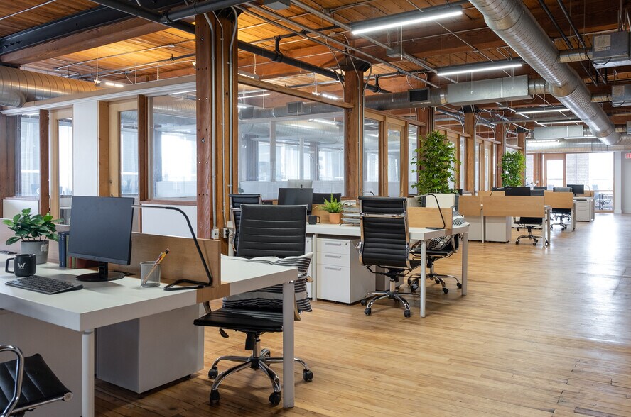 More Photos Of 215 Spadina Ave, Toronto Coworking Space