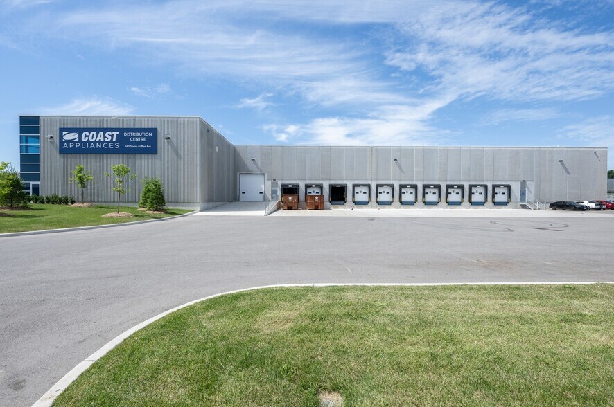 More Photos Of 140 Speirs Giffen Ave, Caledon Warehouse For Lease