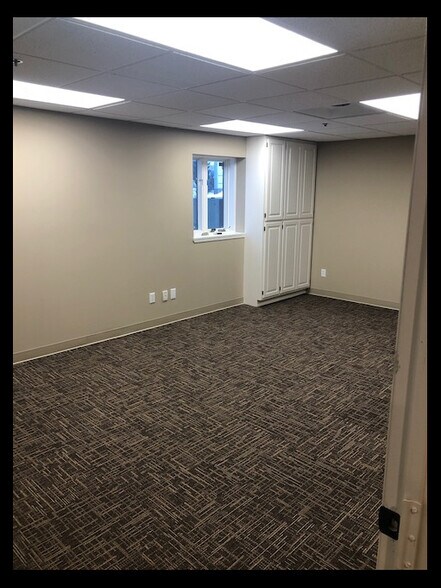 More Photos Of 11901-11909 Central Ave NE, Blaine Medical For Lease