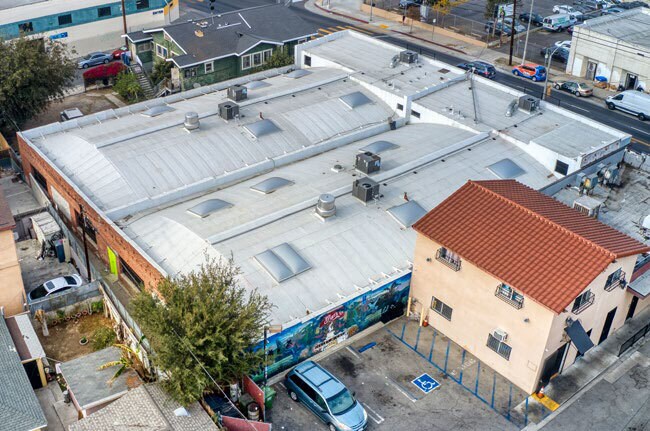 More Photos Of 2210 W Temple St, Los Angeles Warehouse For Sale