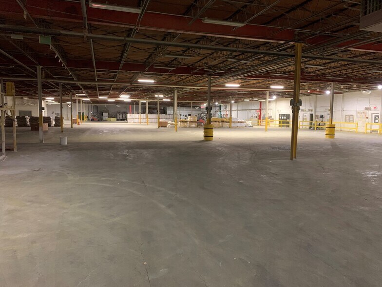 More Photos Of 1001 Nebula Rd, Manchester Manufacturing For Sale