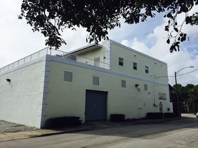 More Photos Of 420 6th St, West Palm Beach Flex For Lease