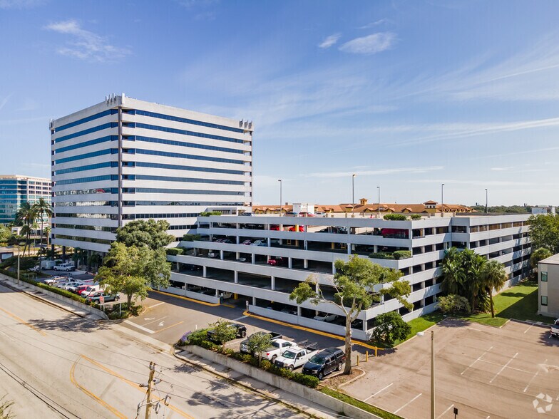 More Photos Of 2203 N Lois Ave, Tampa Office Residential For Lease