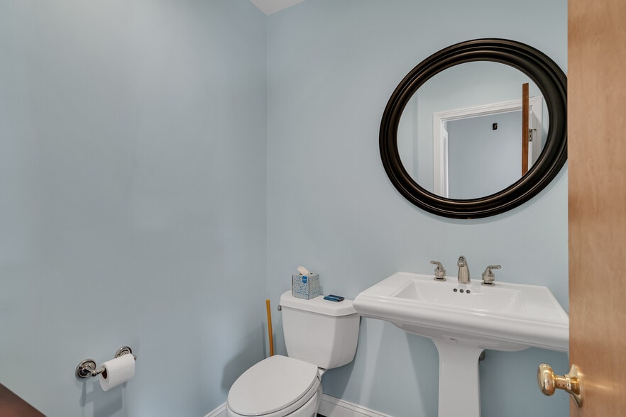 More Photos Of 786 Mount Auburn St, Watertown Funeral Home For Sale