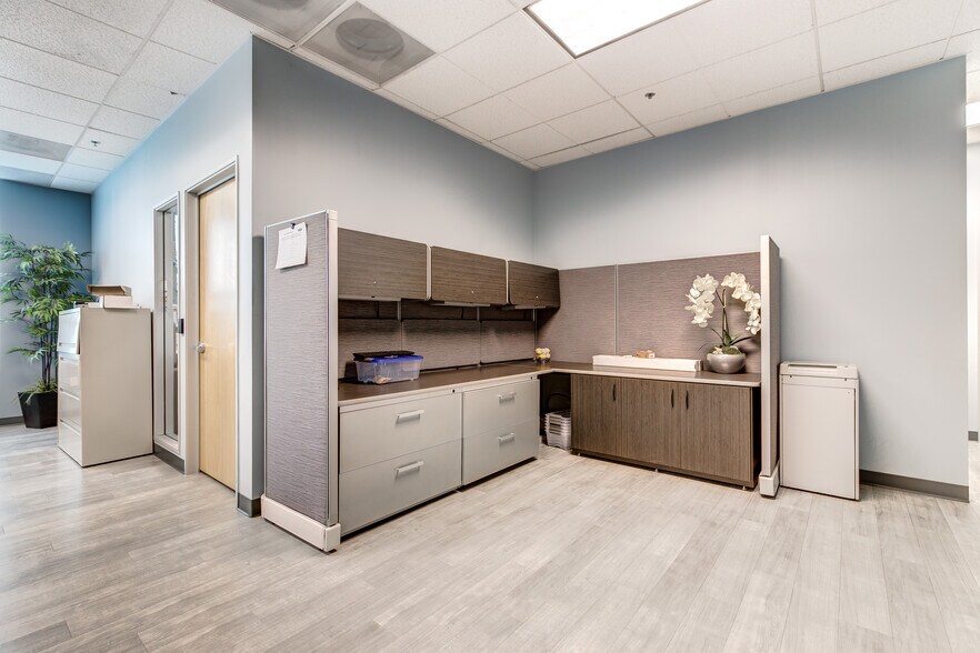 More Photos Of 9601 Irvine Center Dr, Irvine Industrial For Sale