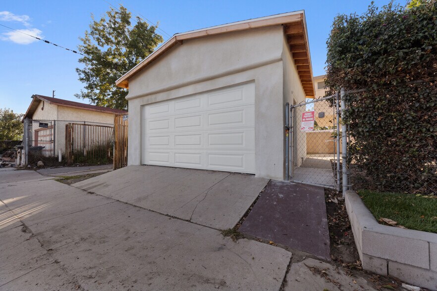 More Photos Of 8405 McKinley Ave, Los Angeles Multifamily For Sale