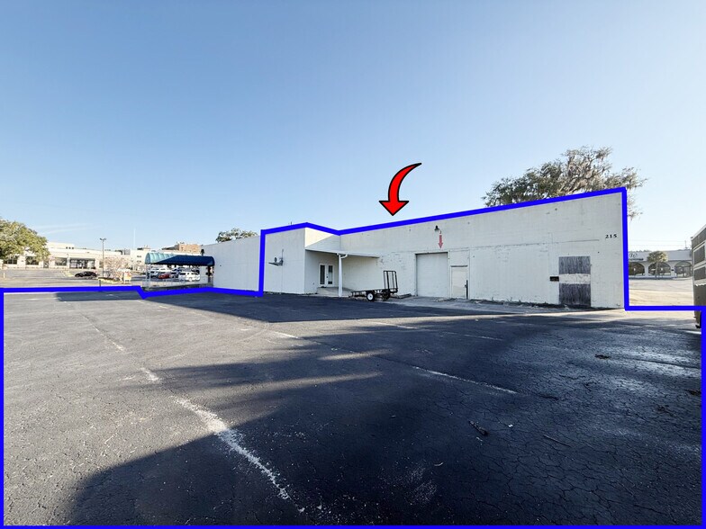 Primary Photo Of 205 S Magnolia Ave, Ocala Flex For Lease