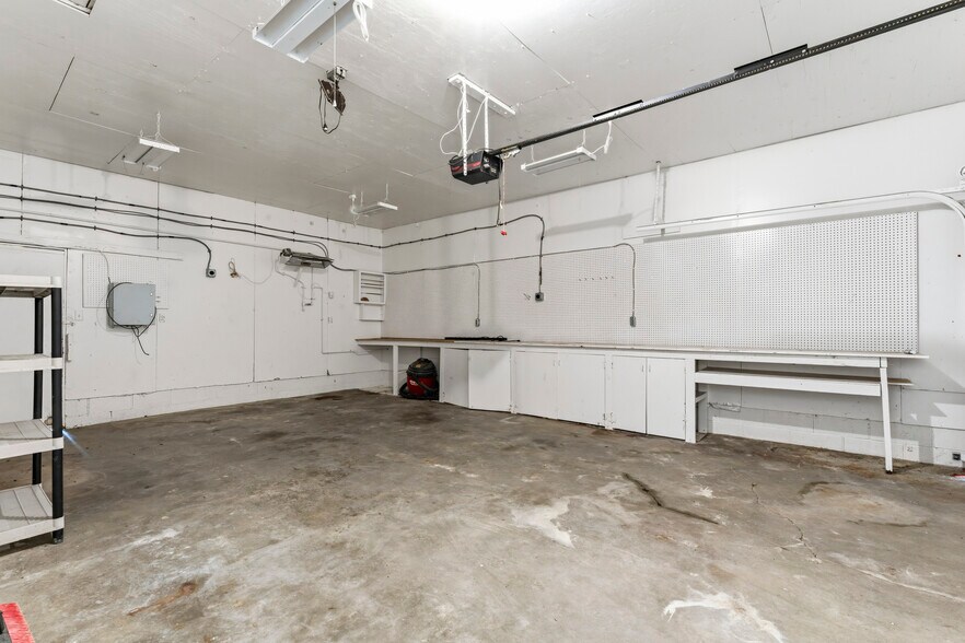 More Photos Of 2225 US-63 Hwy, Stewartville Warehouse For Sale