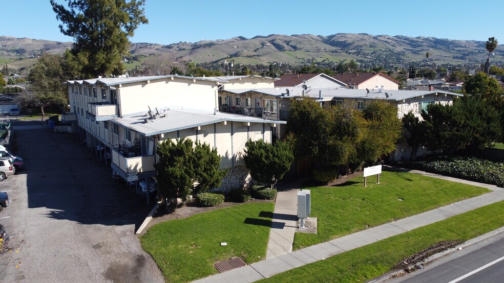 More Photos Of 1500 S White Rd, San Jose Apartments For Sale