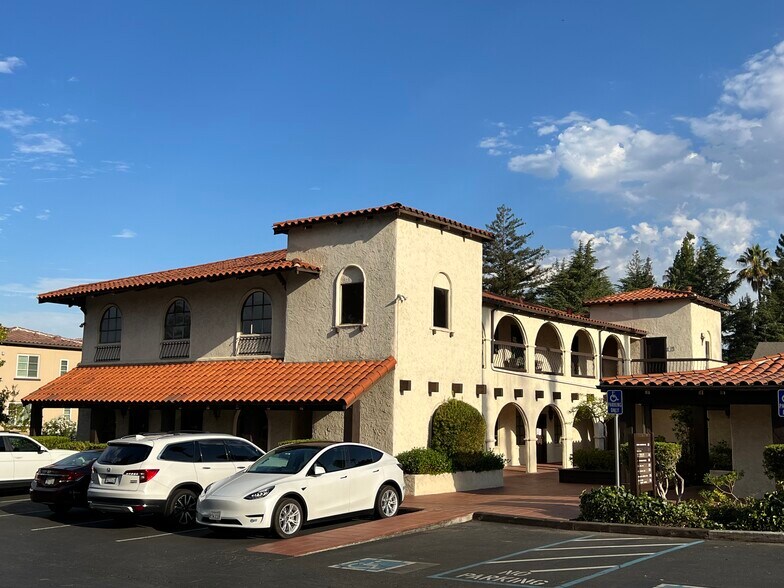 More Photos Of 43195 Mission Blvd, Fremont Office For Lease