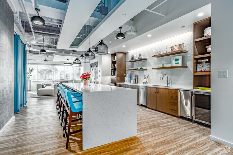 More Photos Of 8260 Willow Oaks Corporate Dr, Fairfax Medical For Lease