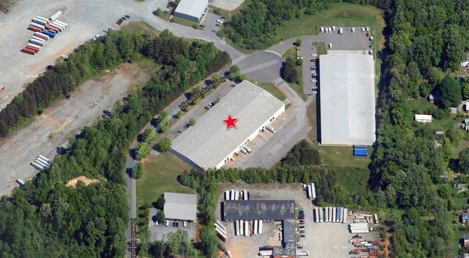 More Photos Of 4303 Idlewild Industrial Dr, Winston-Salem Warehouse For Lease
