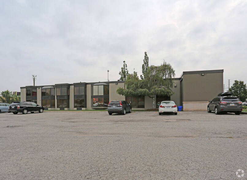 More Photos Of 208 Evans Ave, Toronto Flex For Lease