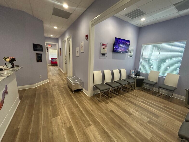 More Photos Of 7955 Airport Pulling Rd, Naples Medical For Lease