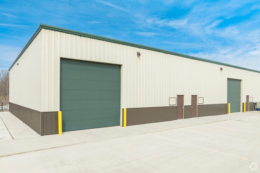 More Photos Of 6032 Highview Dr, Fort Wayne Light Manufacturing For Lease