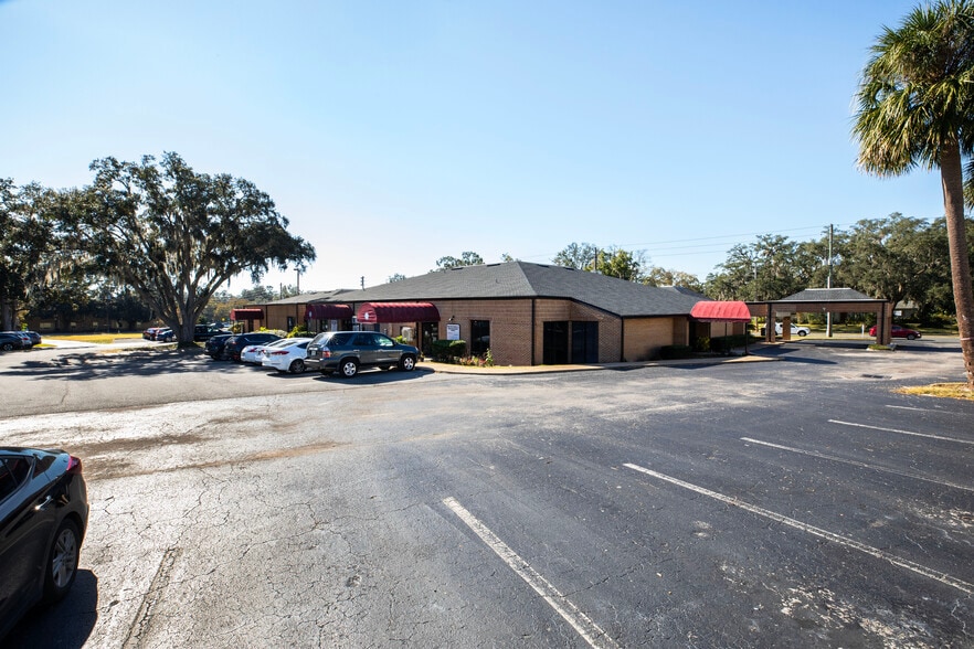 More Photos Of 1805 SE Lake Weir Ave, Ocala Medical For Sale