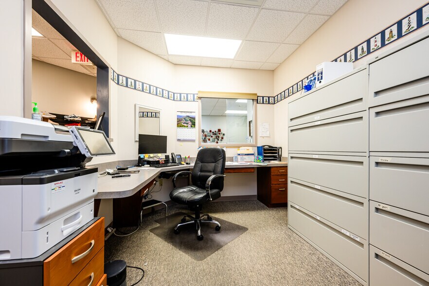 More Photos Of 3901 Stonegate Park, Saint Joseph Healthcare For Lease