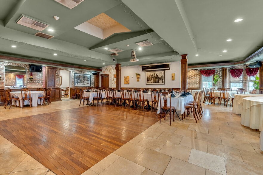 More Photos Of 800-802 Main St, Bradley Beach Restaurant For Sale