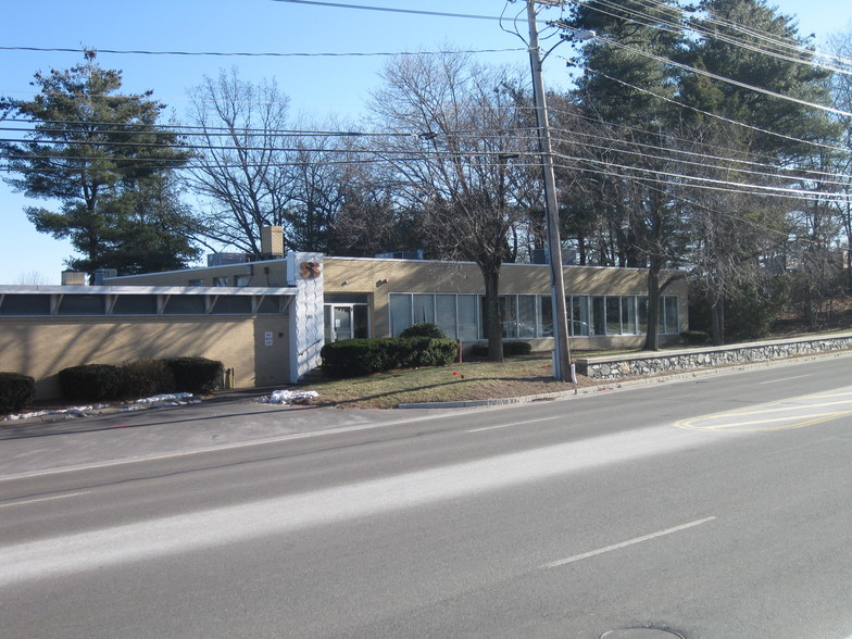 Primary Photo Of 141 Middlesex Tpke, Burlington Light Manufacturing For Lease